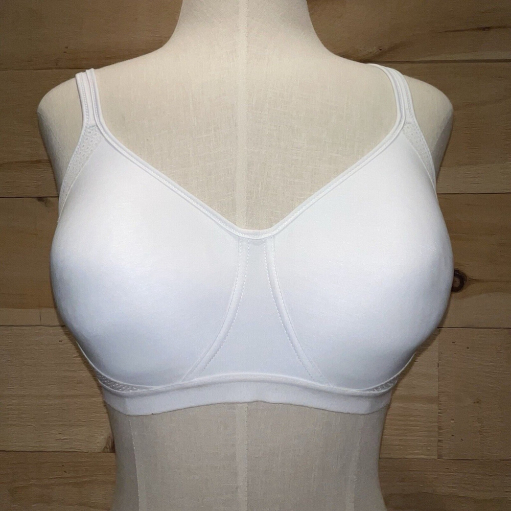 Hanes Women’s‎ Bra Comfort Flex Fit Wireless Lightly Lined White Size Large EUC
